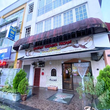 Mr Hotel Nusa Bestari Секудаи Экстерьер фото