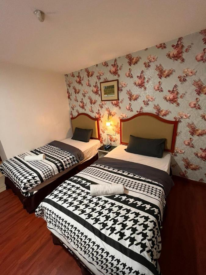 Mr Hotel Nusa Bestari Секудаи Экстерьер фото
