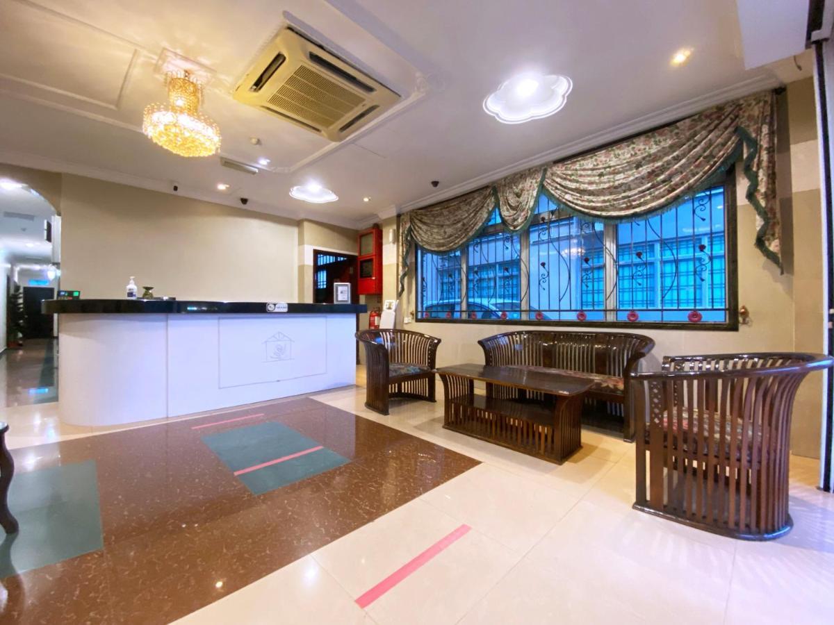 Mr Hotel Nusa Bestari Секудаи Экстерьер фото