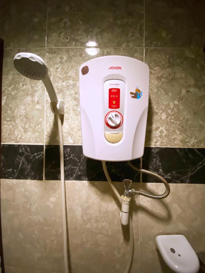 Mr Hotel Nusa Bestari Секудаи Экстерьер фото