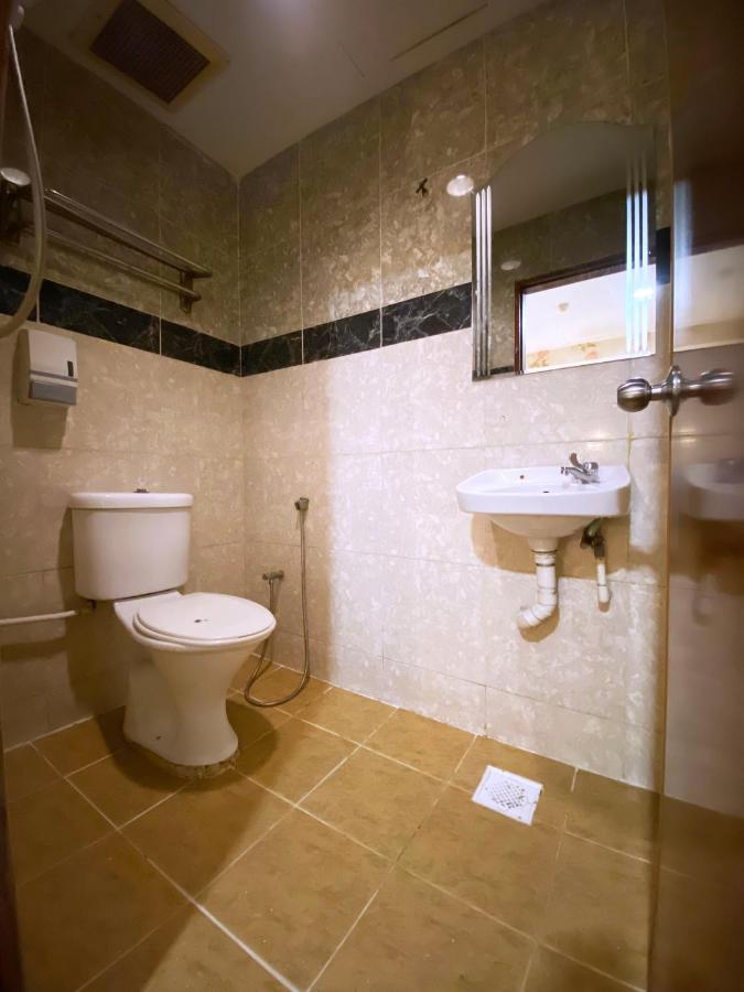 Mr Hotel Nusa Bestari Секудаи Экстерьер фото
