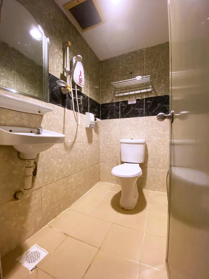 Mr Hotel Nusa Bestari Секудаи Экстерьер фото